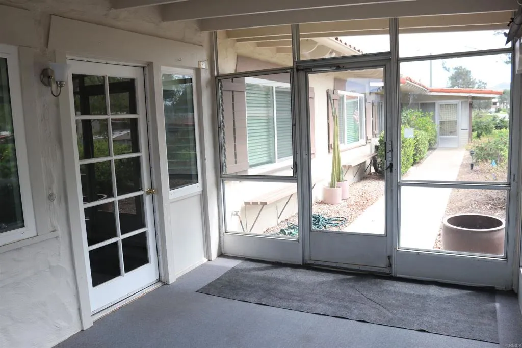 16734 Meandro Court, Rancho Bernardo (San Diego), CA 92128 - Photo 3 of 23, Rancho Bernardo (san Diego), CA