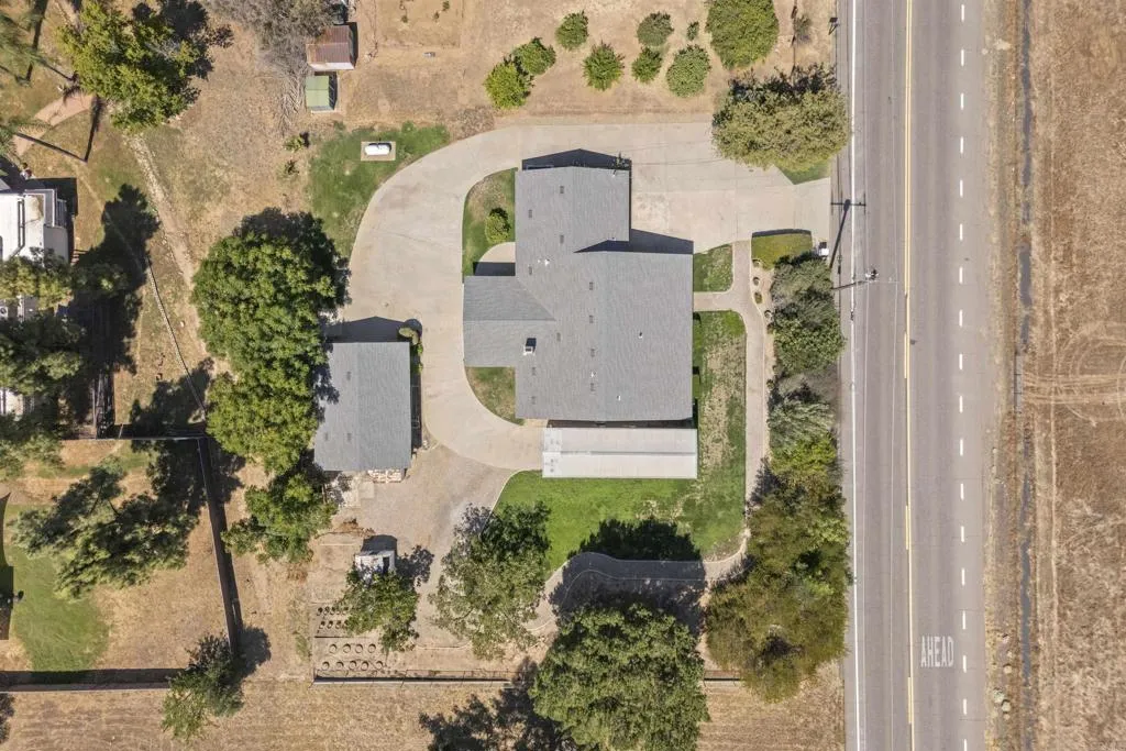 https://cdn.realtyfeed.com/cdn/127/307070391/0293dce249e768b878adaaa02514983f.webp