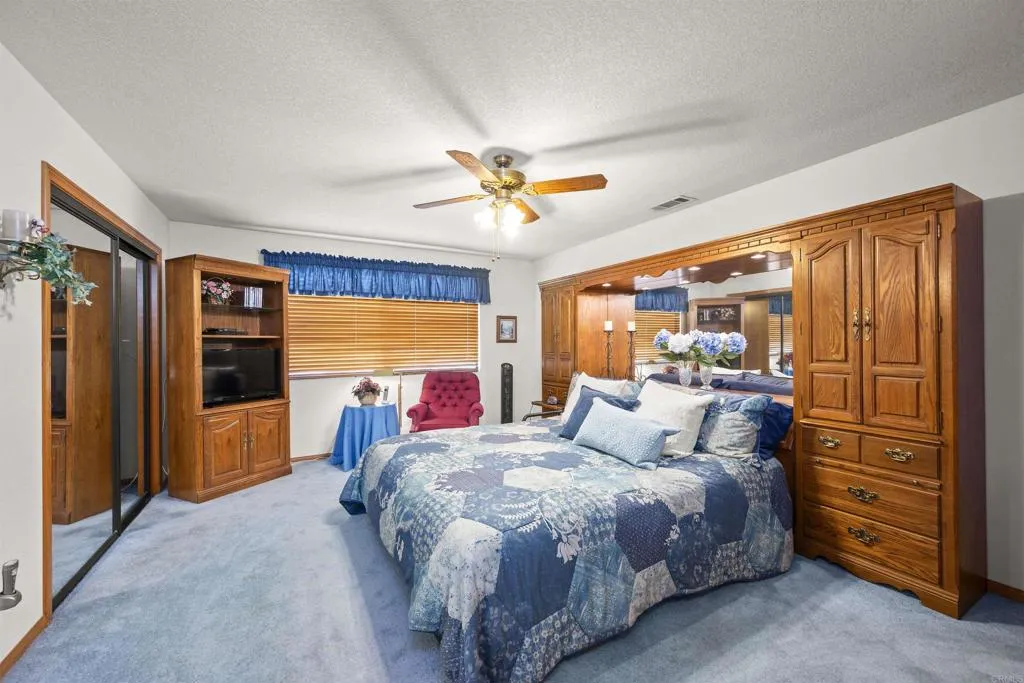 https://cdn.realtyfeed.com/cdn/127/307070391/0bec138108a491b74cbe9be3cd7e6036.webp
