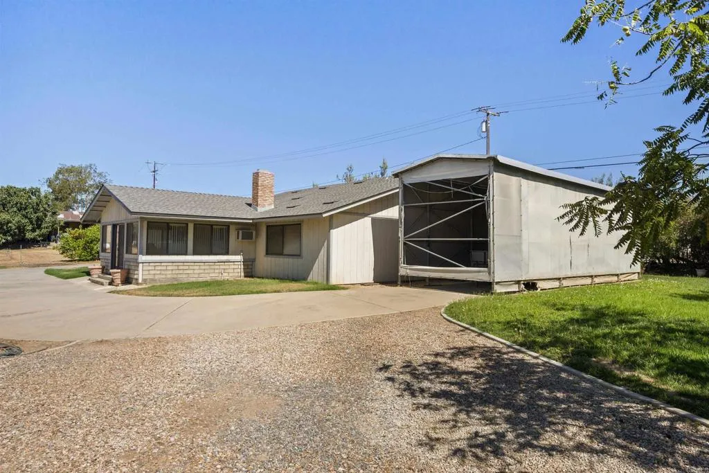 https://cdn.realtyfeed.com/cdn/127/307070391/8ea5f5376ace1f6bac8b4d9ee8b12fca.webp
