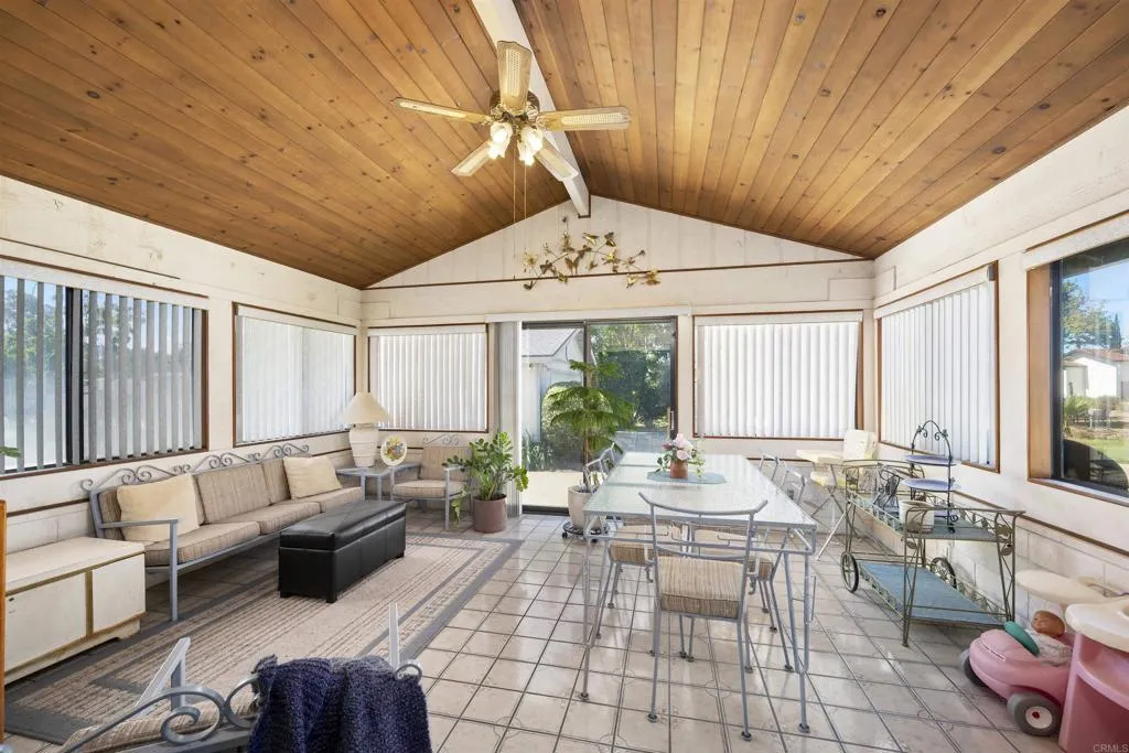 https://cdn.realtyfeed.com/cdn/127/307070391/948d3b801bb3322a93cf5d8474a26c14.webp