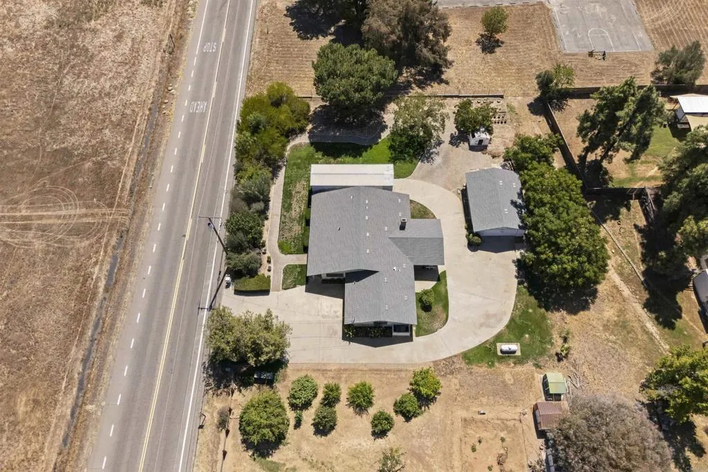 https://cdn.realtyfeed.com/cdn/127/307070391/b0802e5e3d17d3cc32f62547db5fa891.webp