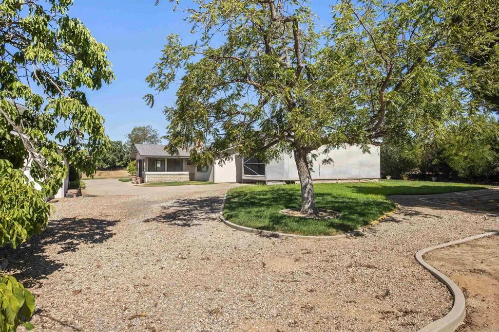 https://cdn.realtyfeed.com/cdn/127/307070391/da81c3863b8204fd755ac625e104baa0.webp