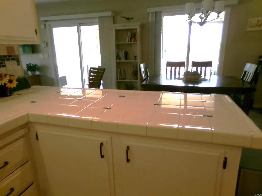 https://cdn.realtyfeed.com/cdn/127/307070406/72c0ed5337a812d7cba6fc79ccbc6697.webp