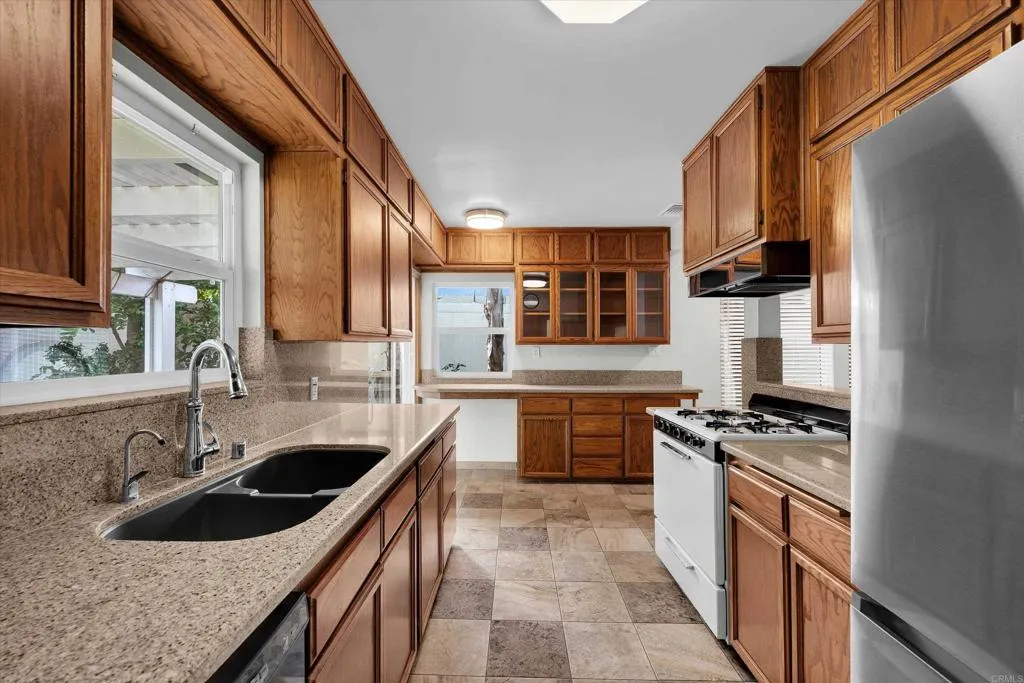 https://cdn.realtyfeed.com/cdn/127/307070567/0a5cefe73bac7335bc391fccd9023d97.webp