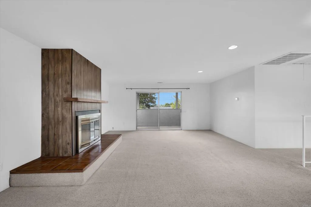 https://cdn.realtyfeed.com/cdn/127/307070567/2b8de49fc2db3c9f1a65227154aef33f.webp