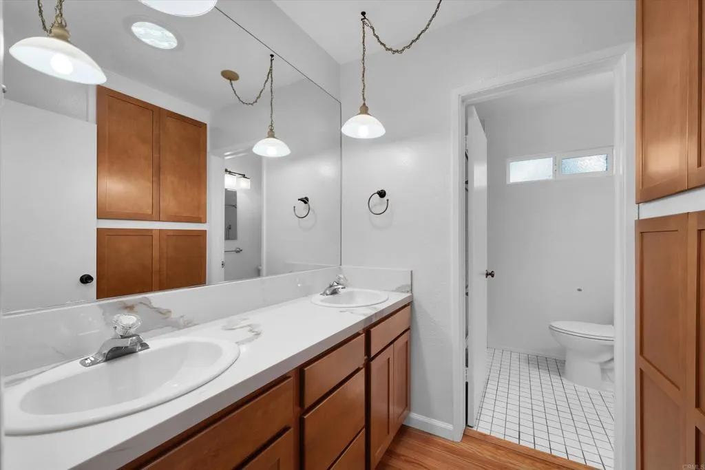 https://cdn.realtyfeed.com/cdn/127/307070567/9bf0c1eae98005f1b1f2ca4251791ce5.webp
