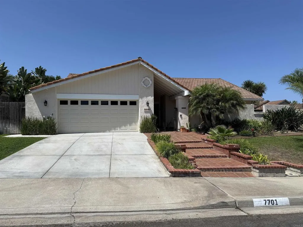 7701 Garboso Pl