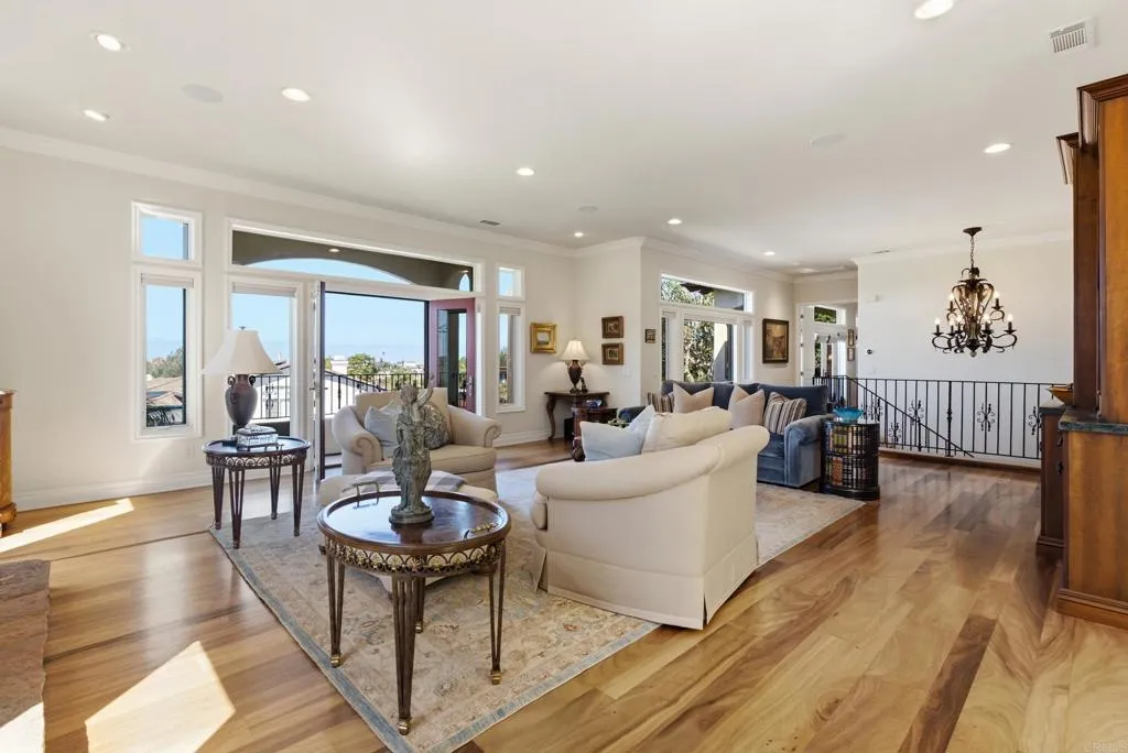 https://cdn.realtyfeed.com/cdn/127/307070654/4353e3e1f904727b4e938d7ef4c16f92.webp