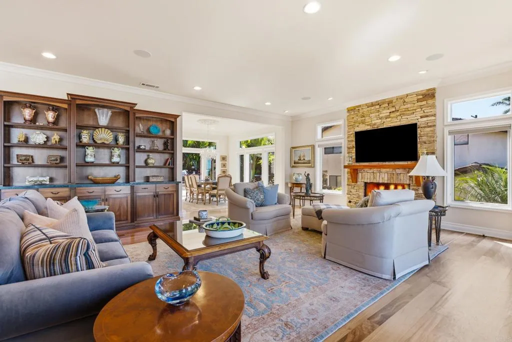 https://cdn.realtyfeed.com/cdn/127/307070654/4fa345d1f9fae88b95c92ef1ea92afbd.webp