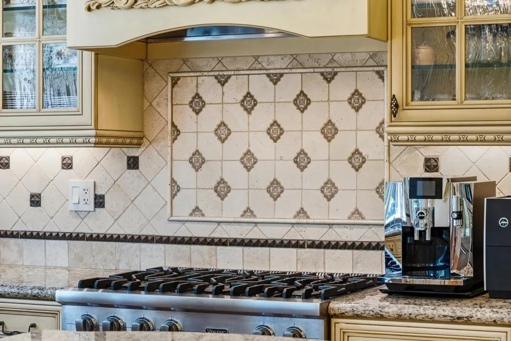 https://cdn.realtyfeed.com/cdn/127/307070654/743b3bf53a48f3aadad781d8340dcfb5.webp