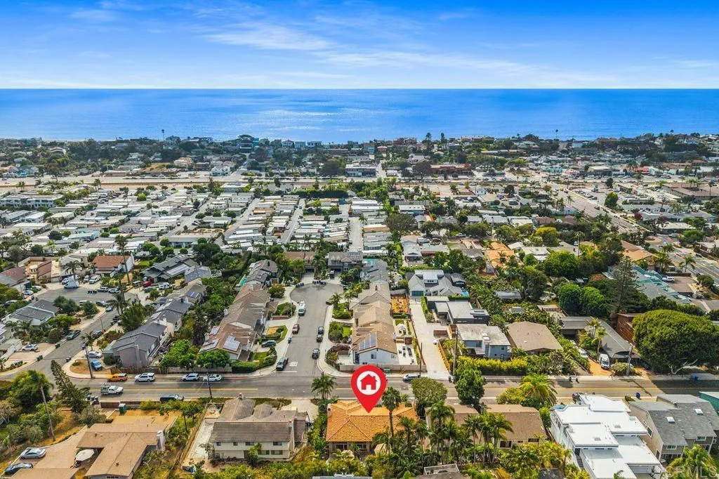 https://cdn.realtyfeed.com/cdn/127/307070654/8b28f1aec1465e5098692e104853d5f1.webp
