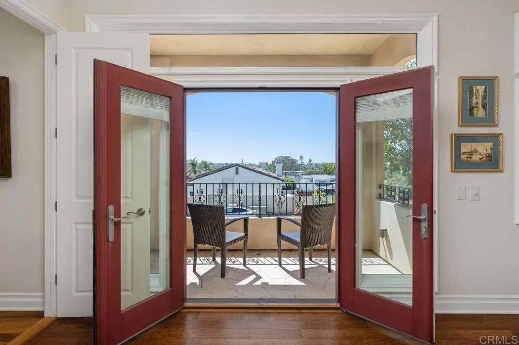 https://cdn.realtyfeed.com/cdn/127/307070654/e812cc9874f63b6ba56ba710cfce3911.webp