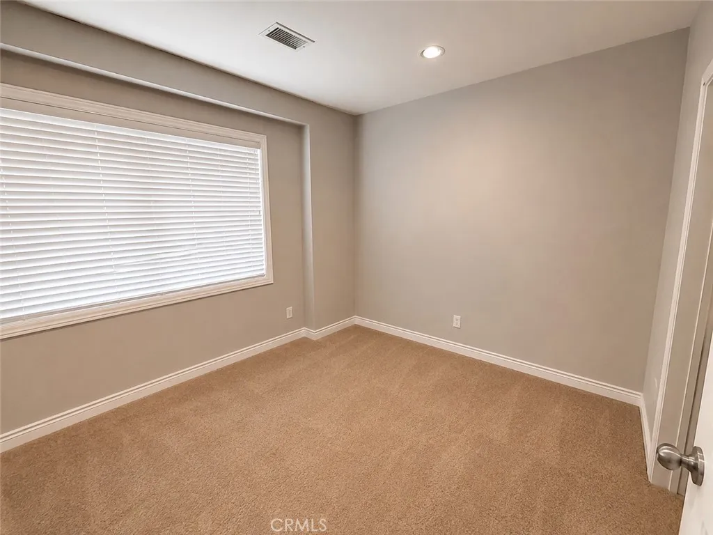 https://cdn.realtyfeed.com/cdn/127/307070672/e421c0854b44e00207721e689a6b30ea.webp