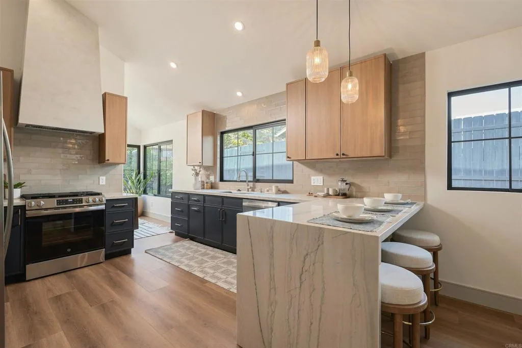 https://cdn.realtyfeed.com/cdn/127/307070780/084c005d9cad9bd1ec0addbb4e88fad7.webp