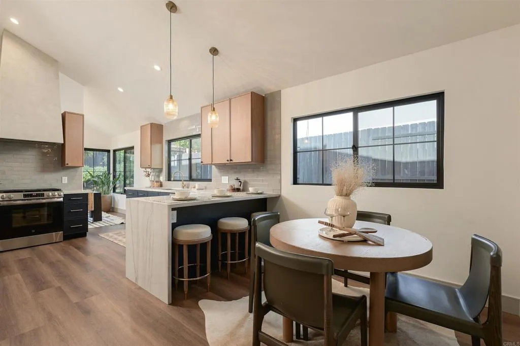 https://cdn.realtyfeed.com/cdn/127/307070780/49126dfd5a291d106f5ecdc562cdc67f.webp