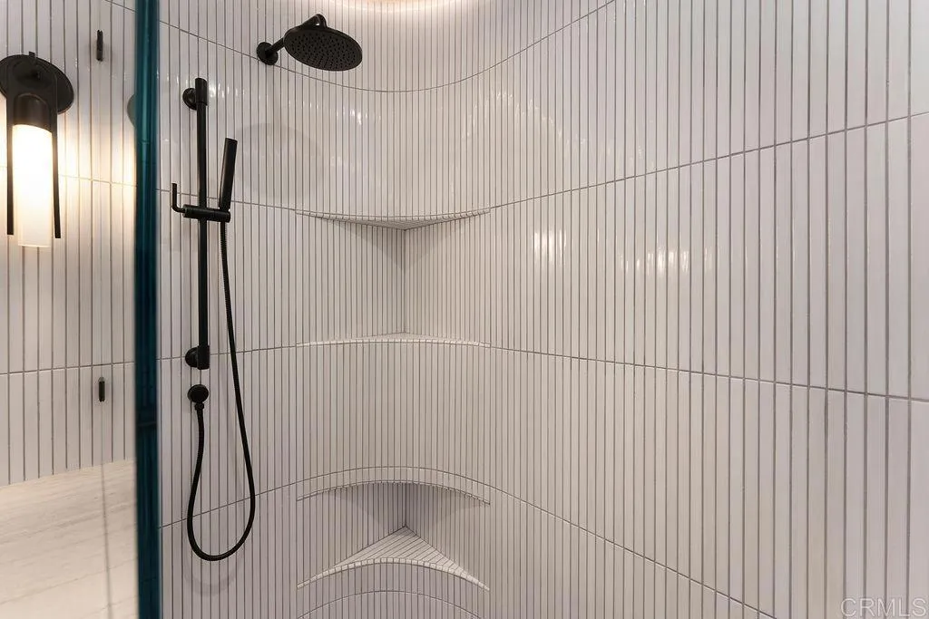 https://cdn.realtyfeed.com/cdn/127/307070829/0da9c38bcffc078bd40beb4bc5766360.webp