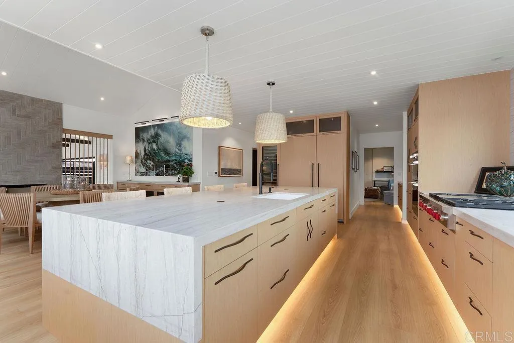 https://cdn.realtyfeed.com/cdn/127/307070829/219c30a6af4f06f4a660786140a3ca91.webp