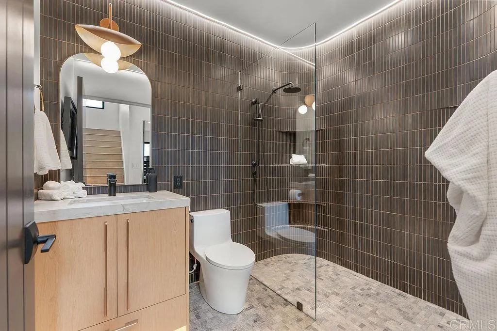 https://cdn.realtyfeed.com/cdn/127/307070829/ed3679c58d782b82f219ccf606ca823a.webp