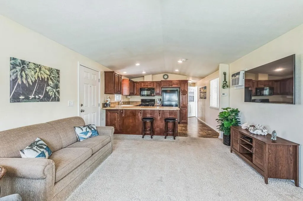 https://cdn.realtyfeed.com/cdn/127/307070848/3e0b88cf972d6033e1f43e7e41d1827e.webp