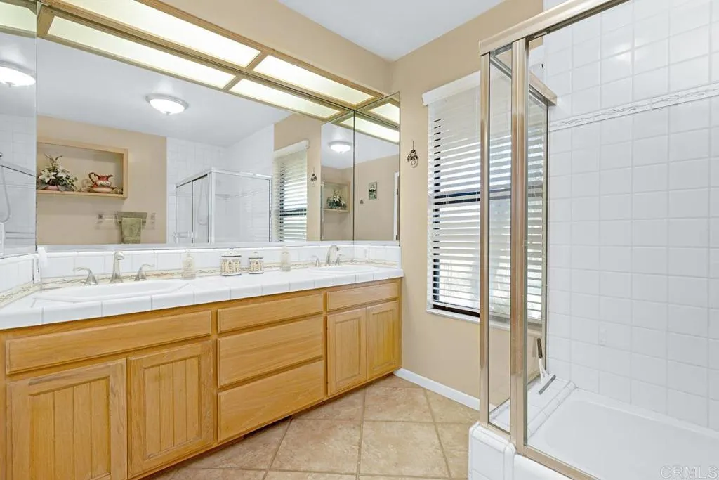 https://cdn.realtyfeed.com/cdn/127/307070851/0e66aeec3f9bff7c1449aeaf23428fc1.webp