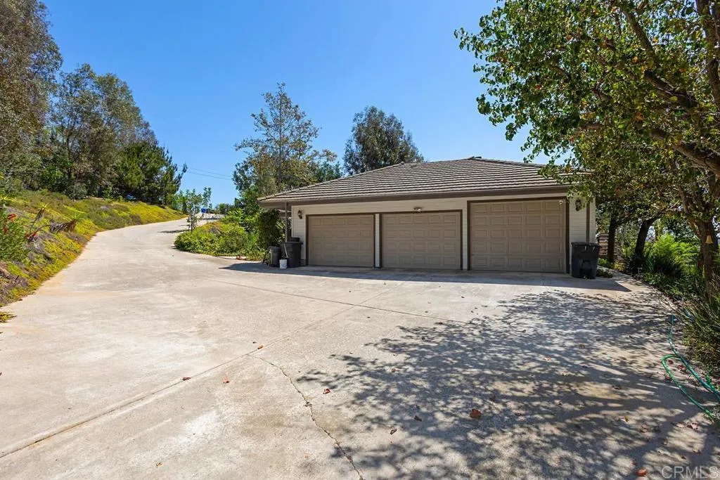 https://cdn.realtyfeed.com/cdn/127/307070851/1d320f7e13c6b43e8798770b363dde27.webp
