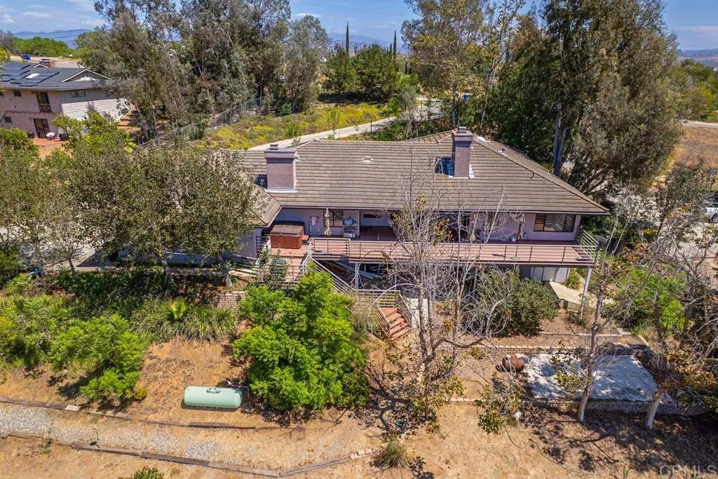 https://cdn.realtyfeed.com/cdn/127/307070851/7cbb06ddc03490143cd87fa517f75e63.webp