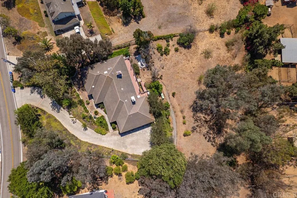 https://cdn.realtyfeed.com/cdn/127/307070851/b2febb9c382c696006392e82e242aa22.webp