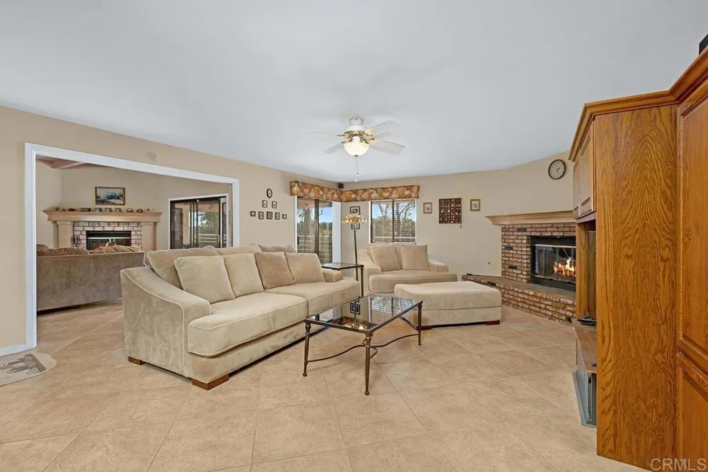 https://cdn.realtyfeed.com/cdn/127/307070851/ddcfa9301b3c1cb19d8b74c96aa7a4c5.webp