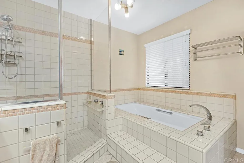 https://cdn.realtyfeed.com/cdn/127/307070851/fe1d3c8c54fd6ae5d4466f1c768f4729.webp
