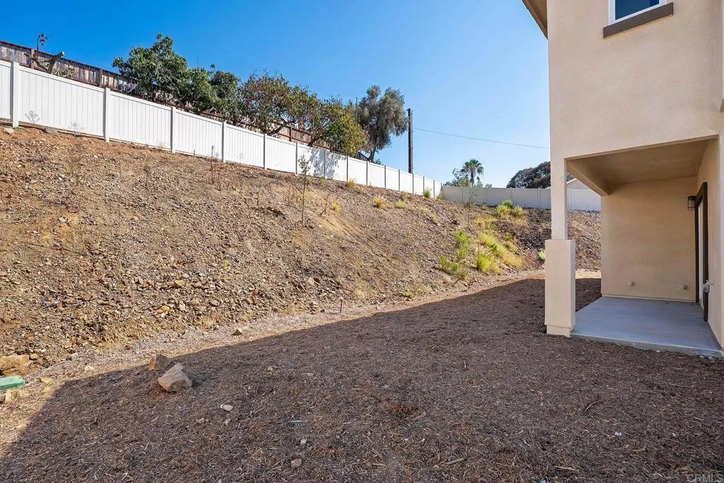 https://cdn.realtyfeed.com/cdn/127/307070855/409c2378b0a3d87abc601a78cbf9b351.webp