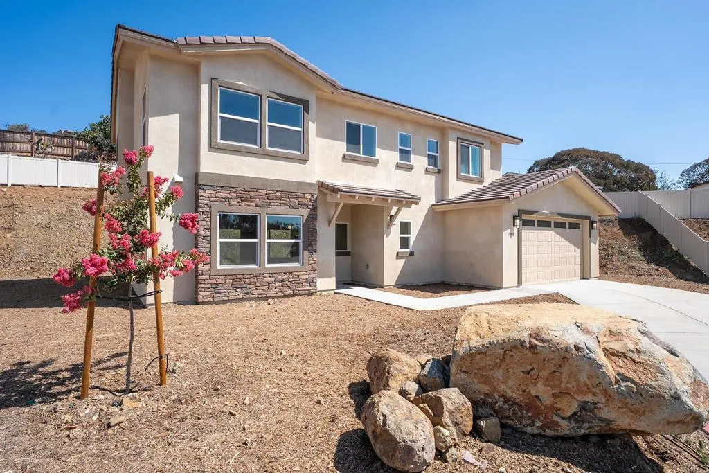3880 Rojo Tierra Rd, La Mesa, CA 91941 - Main photo, La Mesa, CA