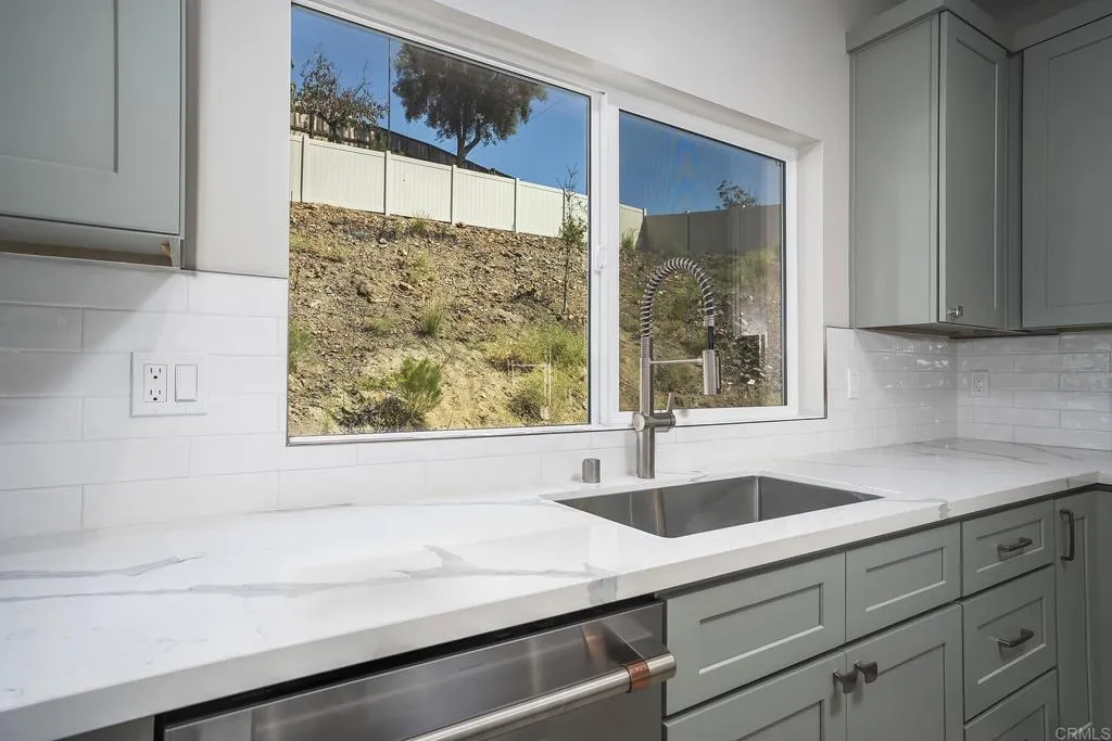 https://cdn.realtyfeed.com/cdn/127/307070855/d391deddbdc3351ec3516b85d2ed007b.webp