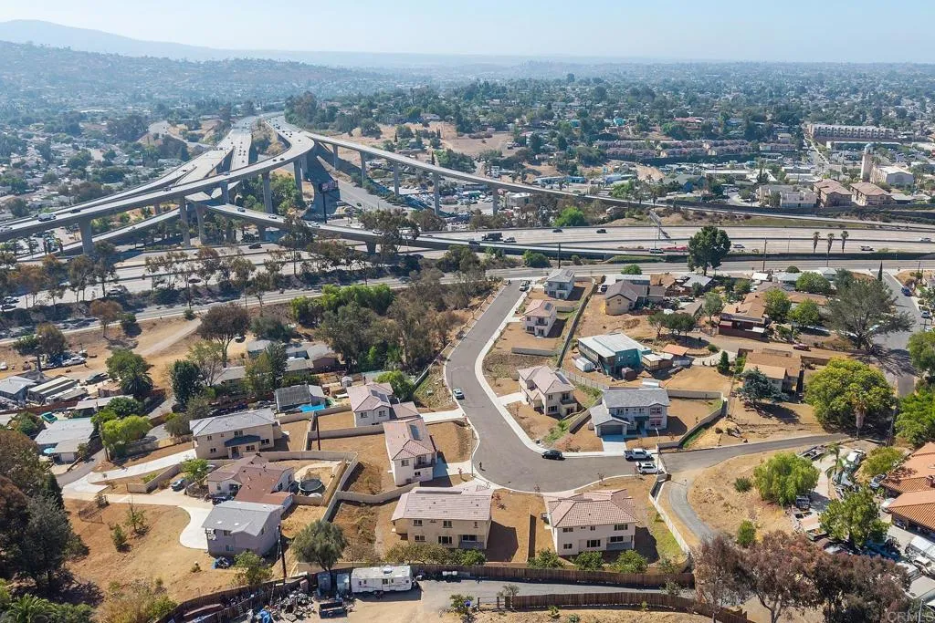 https://cdn.realtyfeed.com/cdn/127/307070855/d9bf05b42d6346513f7079151e9950a4.webp