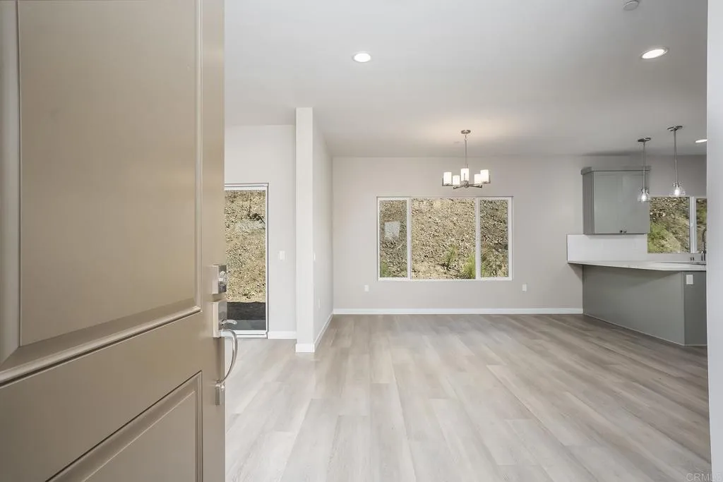 https://cdn.realtyfeed.com/cdn/127/307070855/e97839f6f54ef1c4785d64cc825d6a60.webp