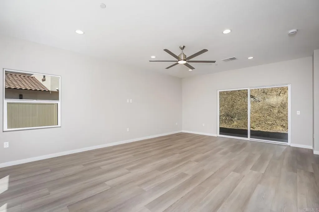 https://cdn.realtyfeed.com/cdn/127/307070855/f0f36e2e473bb9c46a4a61930e478bd9.webp
