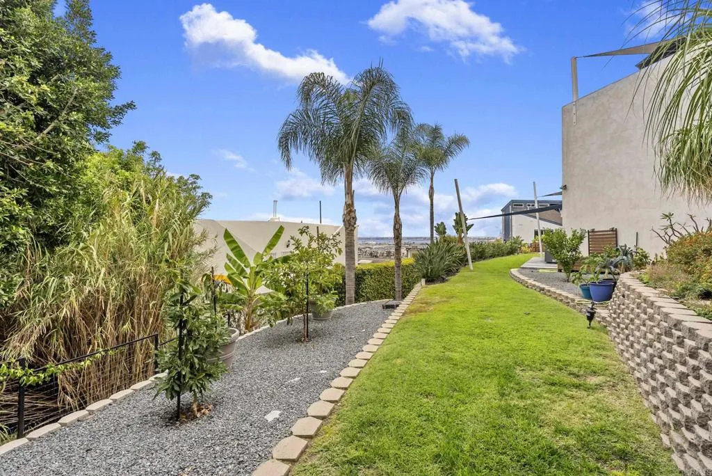 https://cdn.realtyfeed.com/cdn/127/307070891/1e46b557e75fb14886ba607d38956c73.webp