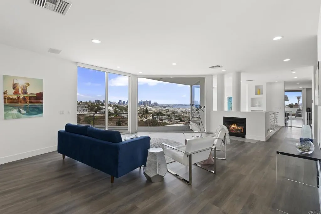 https://cdn.realtyfeed.com/cdn/127/307070891/3bd47a772de145ec717221e80748124e.webp