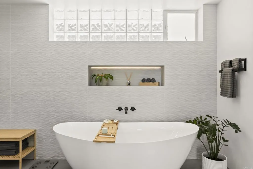 https://cdn.realtyfeed.com/cdn/127/307070891/3fa4f3f2a32eb369371c6223bed73960.webp