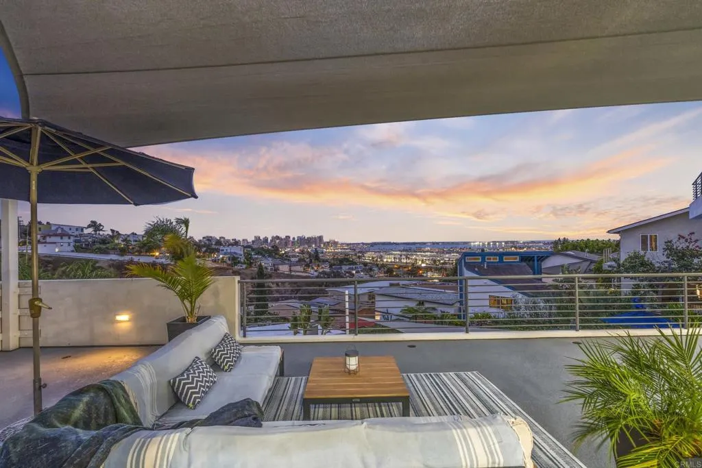 https://cdn.realtyfeed.com/cdn/127/307070891/abd3d82f8229e18c7aa1c2ce1a3a6b2a.webp