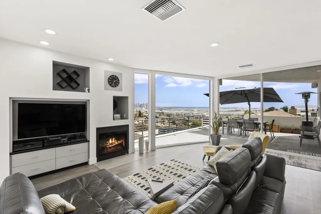 https://cdn.realtyfeed.com/cdn/127/307070891/af18385161873542ed34634d8911985f.webp