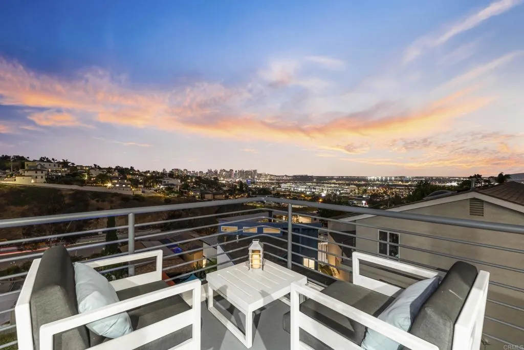 https://cdn.realtyfeed.com/cdn/127/307070891/d86cb757e68f77d50bd5b6e82f615bd8.webp