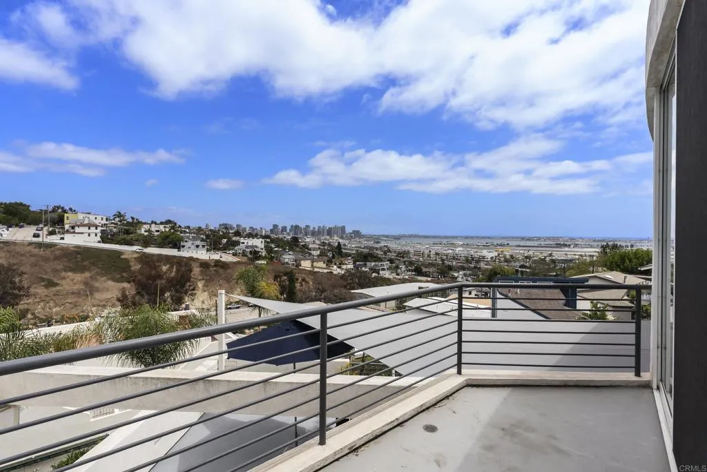 https://cdn.realtyfeed.com/cdn/127/307070891/d8a81782ce8e9f210f5da019b58ec023.webp