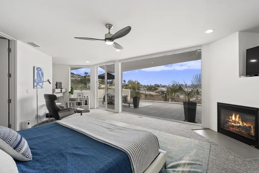 https://cdn.realtyfeed.com/cdn/127/307070891/fa7d55f16e1739fa659be4550f86d9b2.webp