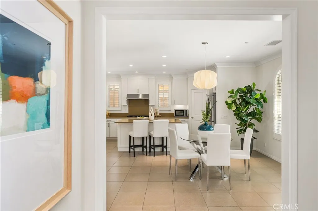 61 Cactus Flower, Irvine, CA 92620 - Photo 5 of 38, Irvine, CA