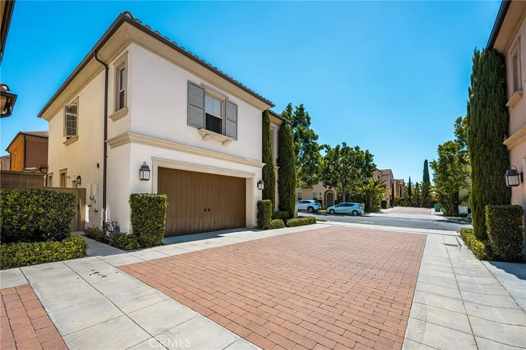 61 Cactus Flower, Irvine, CA 92620 - Photo 3 of 38, Irvine, CA