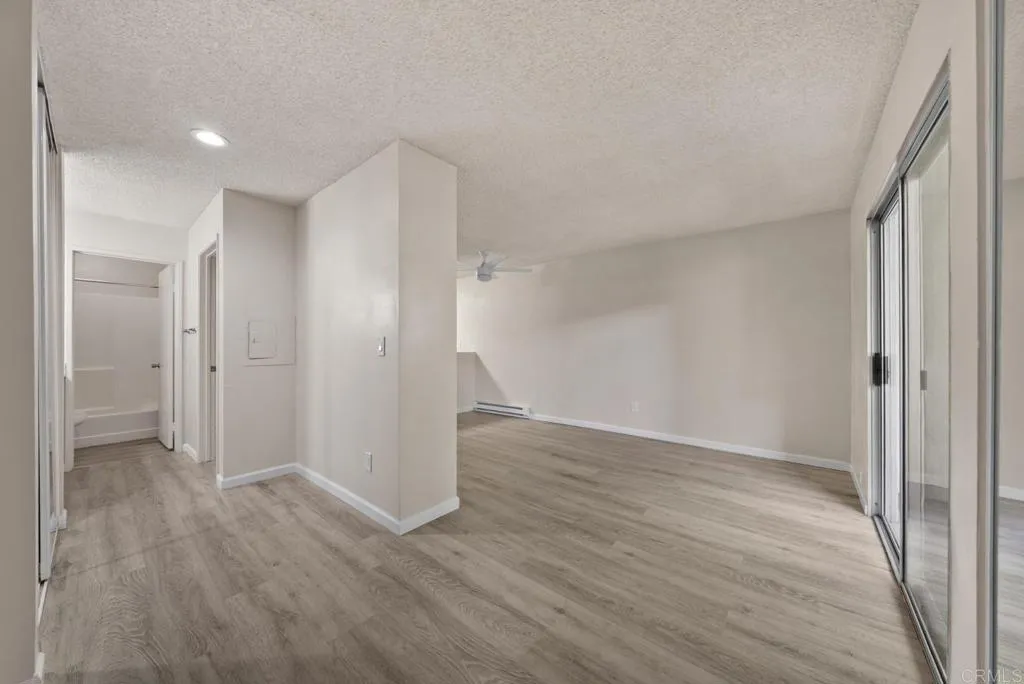 https://cdn.realtyfeed.com/cdn/127/307070952/d651f1f40676f965adce35c2ff7a7b67.webp