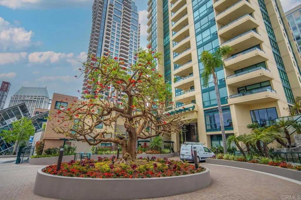 https://cdn.realtyfeed.com/cdn/127/307071020/7c74b847d11d69f7fa25343592ef7462.webp