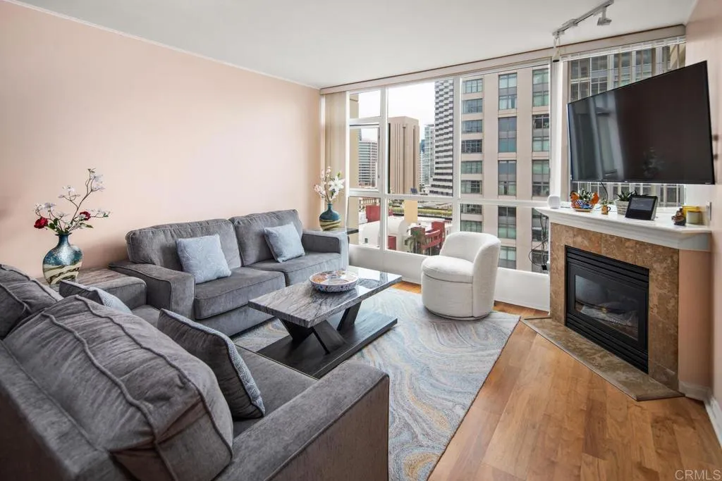 https://cdn.realtyfeed.com/cdn/127/307071020/cf90a8415de7c2533a368cc3b9346e1d.webp