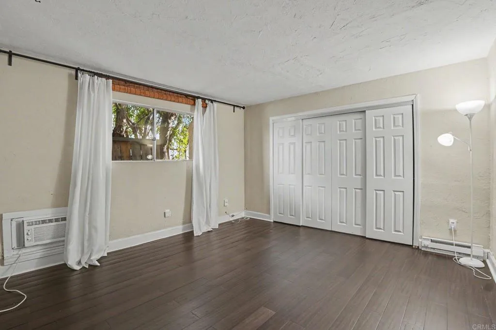 https://cdn.realtyfeed.com/cdn/127/307071042/9b1d6a72fe7895765fbd0dc3086a2e42.webp